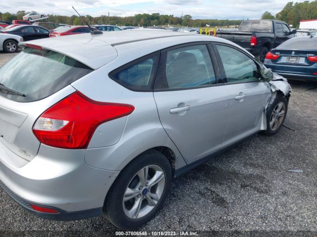 Photo 3 VIN: 1FADP3K22DL305989 - FORD FOCUS 