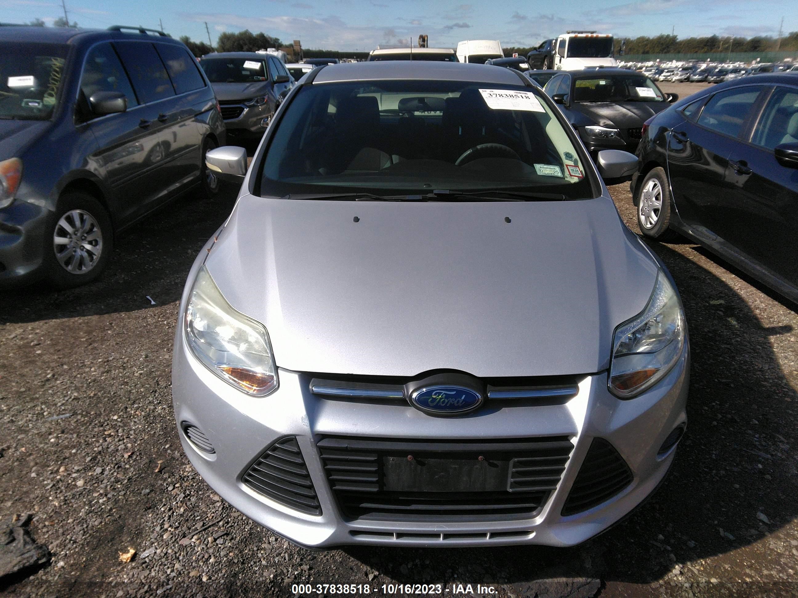 Photo 5 VIN: 1FADP3K22DL325515 - FORD FOCUS 