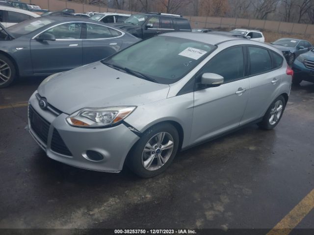 Photo 1 VIN: 1FADP3K22EL175794 - FORD FOCUS 