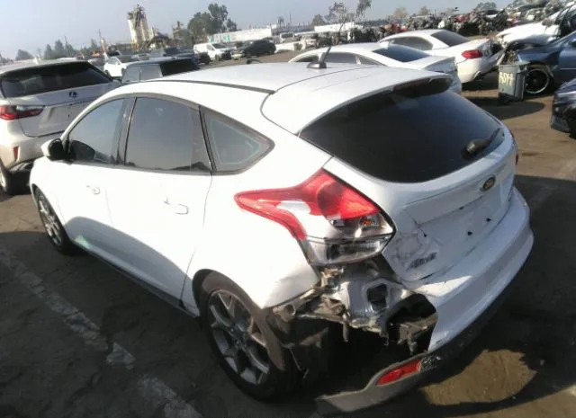 Photo 2 VIN: 1FADP3K22EL210172 - FORD FOCUS 