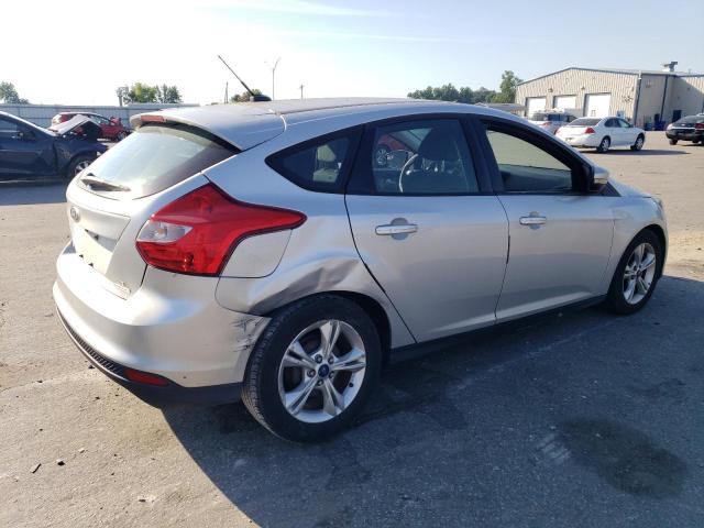 Photo 2 VIN: 1FADP3K22EL324995 - FORD FOCUS 