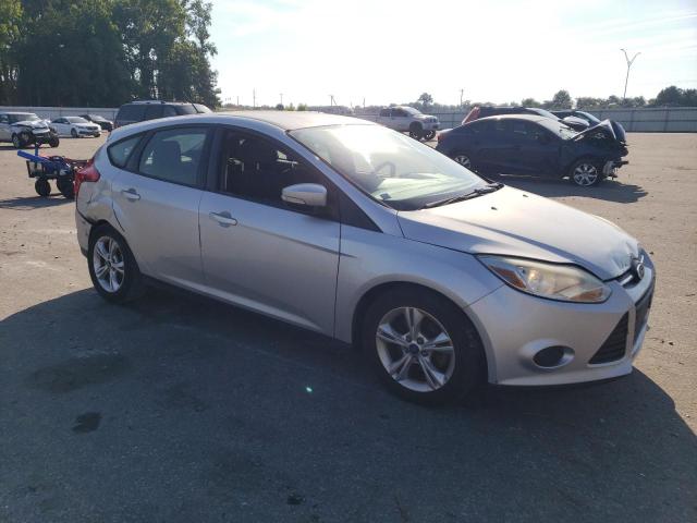 Photo 3 VIN: 1FADP3K22EL324995 - FORD FOCUS 