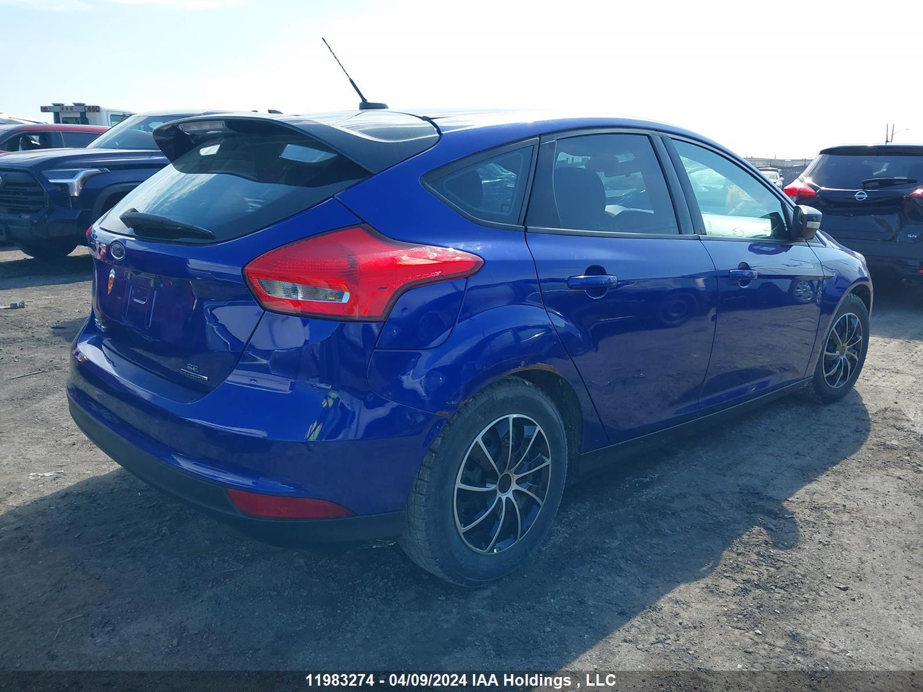 Photo 3 VIN: 1FADP3K22FL320883 - FORD FOCUS 