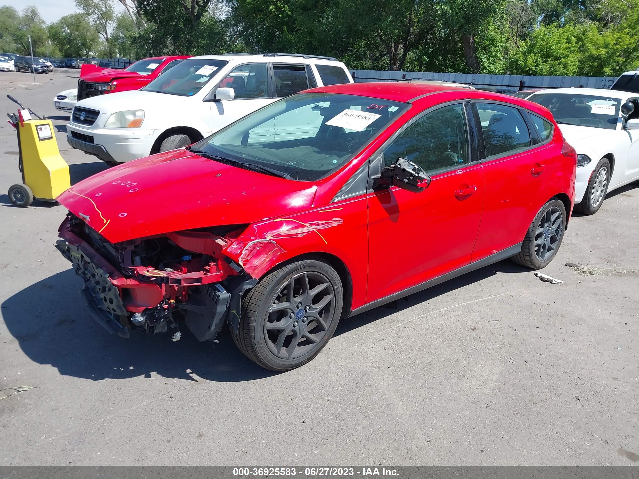 Photo 1 VIN: 1FADP3K22FL326263 - FORD FOCUS 