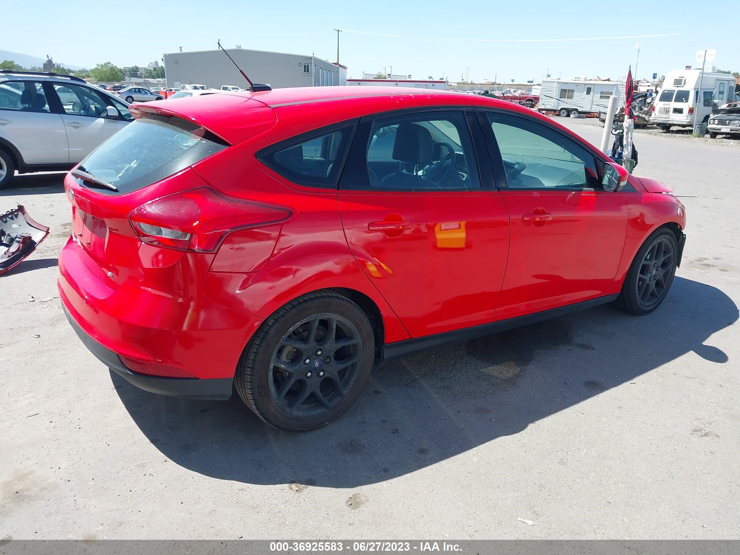 Photo 3 VIN: 1FADP3K22FL326263 - FORD FOCUS 