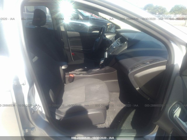 Photo 4 VIN: 1FADP3K22GL216928 - FORD FOCUS 