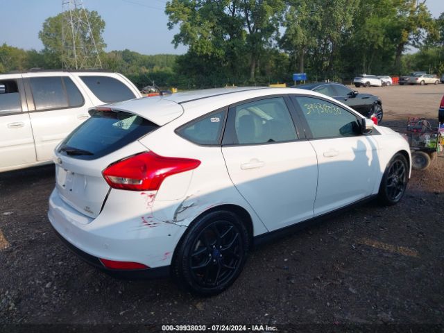 Photo 3 VIN: 1FADP3K22GL295288 - FORD FOCUS 