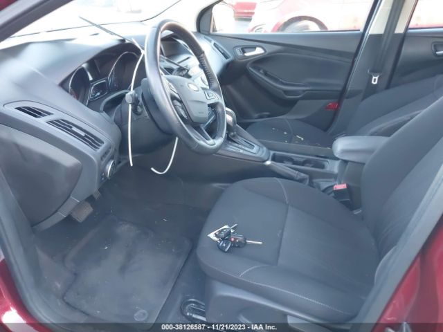 Photo 4 VIN: 1FADP3K22GL310565 - FORD FOCUS 