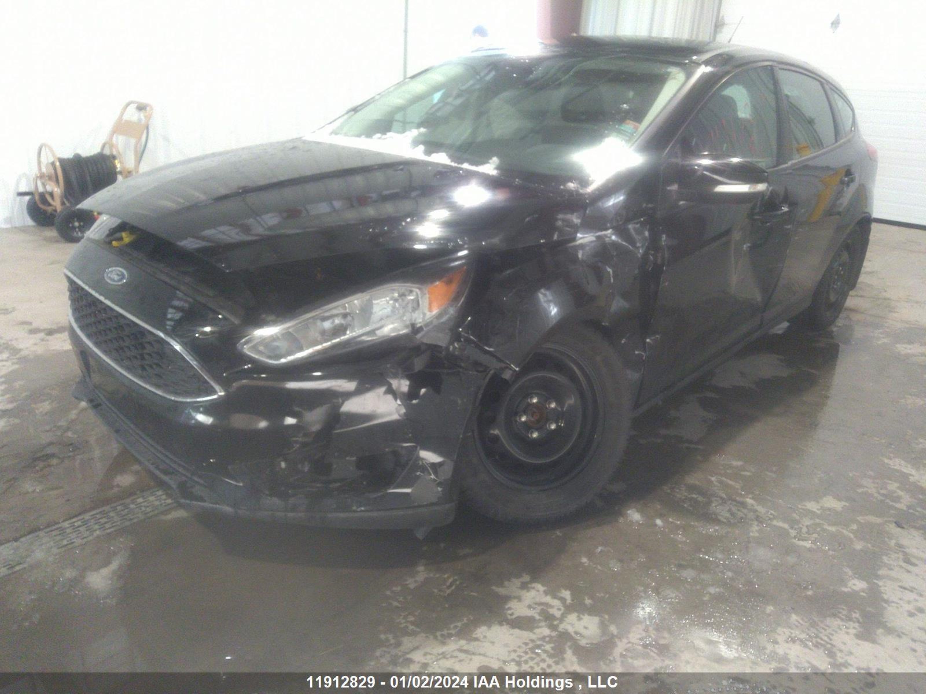 Photo 5 VIN: 1FADP3K22HL330039 - FORD FOCUS 