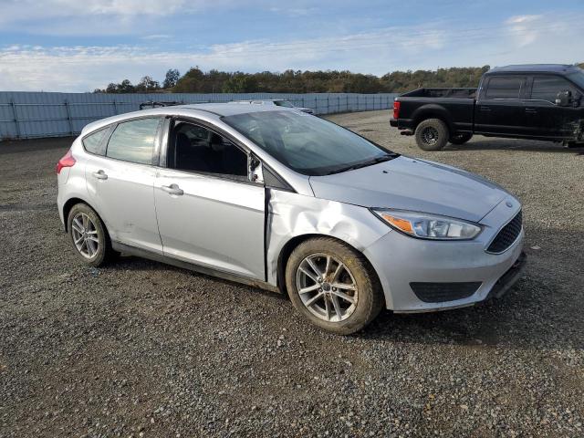 Photo 3 VIN: 1FADP3K22JL326689 - FORD FOCUS 