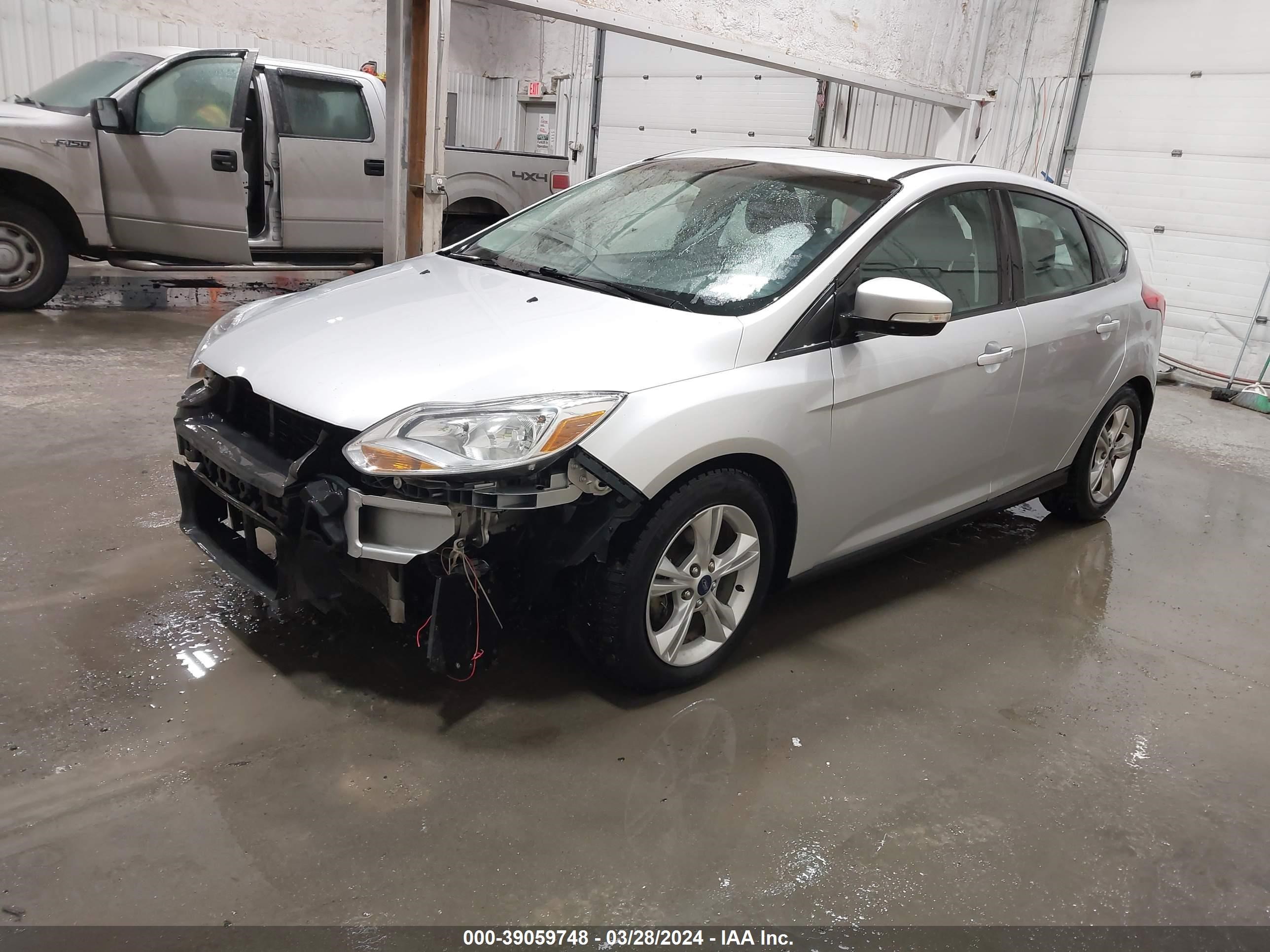 Photo 1 VIN: 1FADP3K23EL282269 - FORD FOCUS 