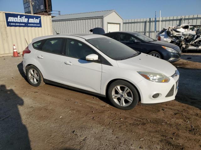 Photo 3 VIN: 1FADP3K23EL317926 - FORD FOCUS SE 