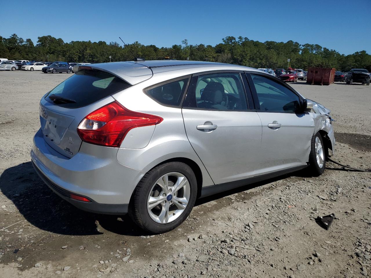 Photo 2 VIN: 1FADP3K23EL392755 - FORD FOCUS 