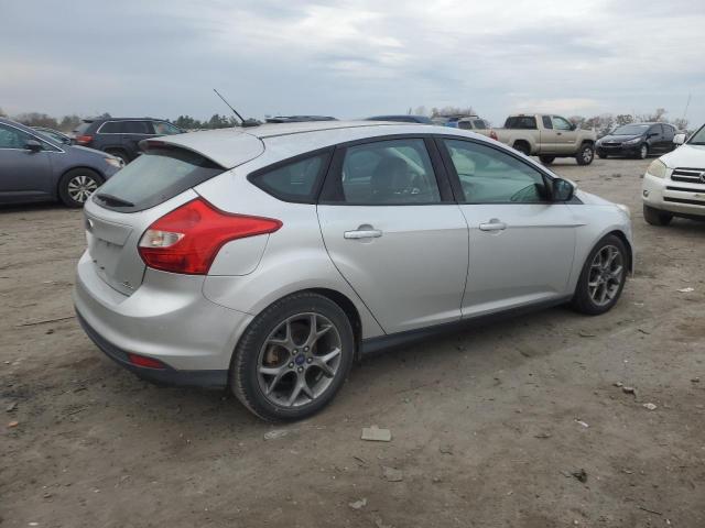 Photo 2 VIN: 1FADP3K23EL422031 - FORD FOCUS SE 