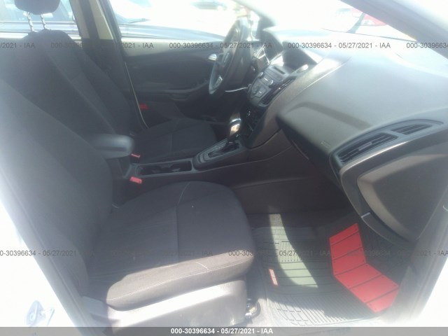 Photo 4 VIN: 1FADP3K23FL233140 - FORD FOCUS 