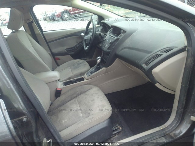 Photo 4 VIN: 1FADP3K23GL266575 - FORD FOCUS 