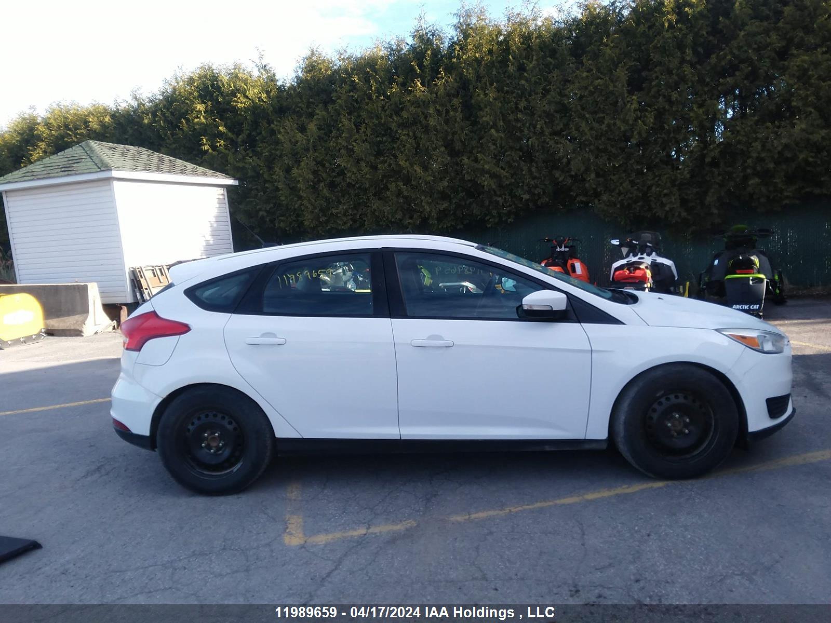 Photo 12 VIN: 1FADP3K23GL316617 - FORD FOCUS 