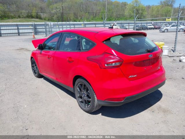 Photo 2 VIN: 1FADP3K23GL390247 - FORD FOCUS 