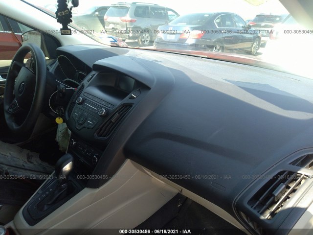 Photo 4 VIN: 1FADP3K23JL269483 - FORD FOCUS 