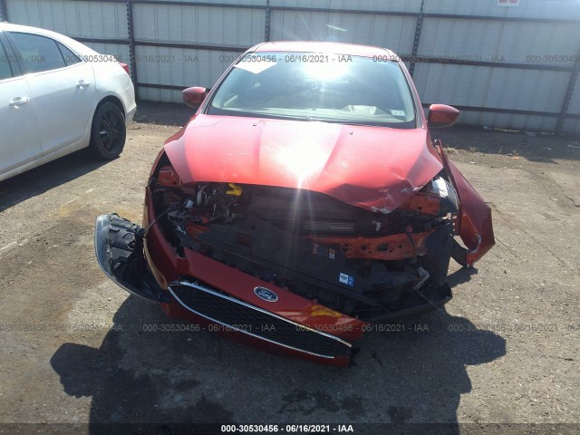 Photo 5 VIN: 1FADP3K23JL269483 - FORD FOCUS 