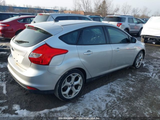 Photo 3 VIN: 1FADP3K24DL149650 - FORD FOCUS 