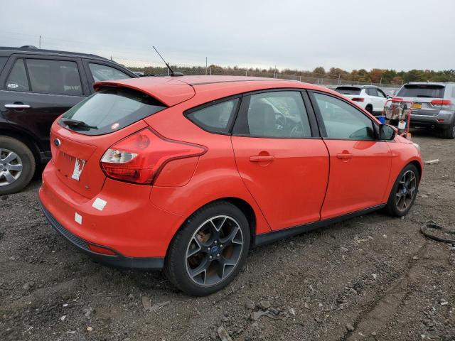 Photo 2 VIN: 1FADP3K24DL215906 - FORD FOCUS 