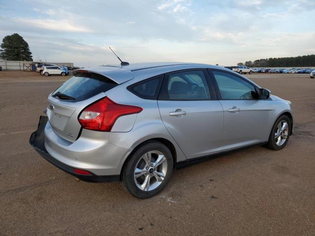 Photo 2 VIN: 1FADP3K24DL334166 - FORD FOCUS SE 