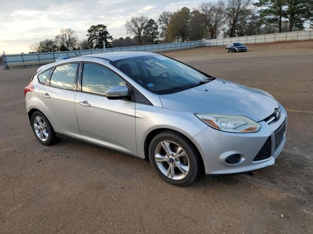 Photo 3 VIN: 1FADP3K24DL334166 - FORD FOCUS SE 