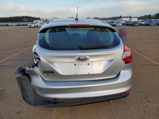 Photo 5 VIN: 1FADP3K24DL334166 - FORD FOCUS SE 