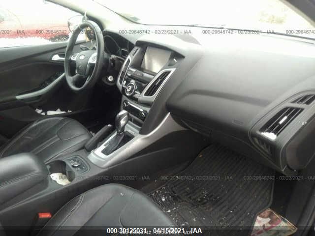 Photo 4 VIN: 1FADP3K24EL285150 - FORD FOCUS 