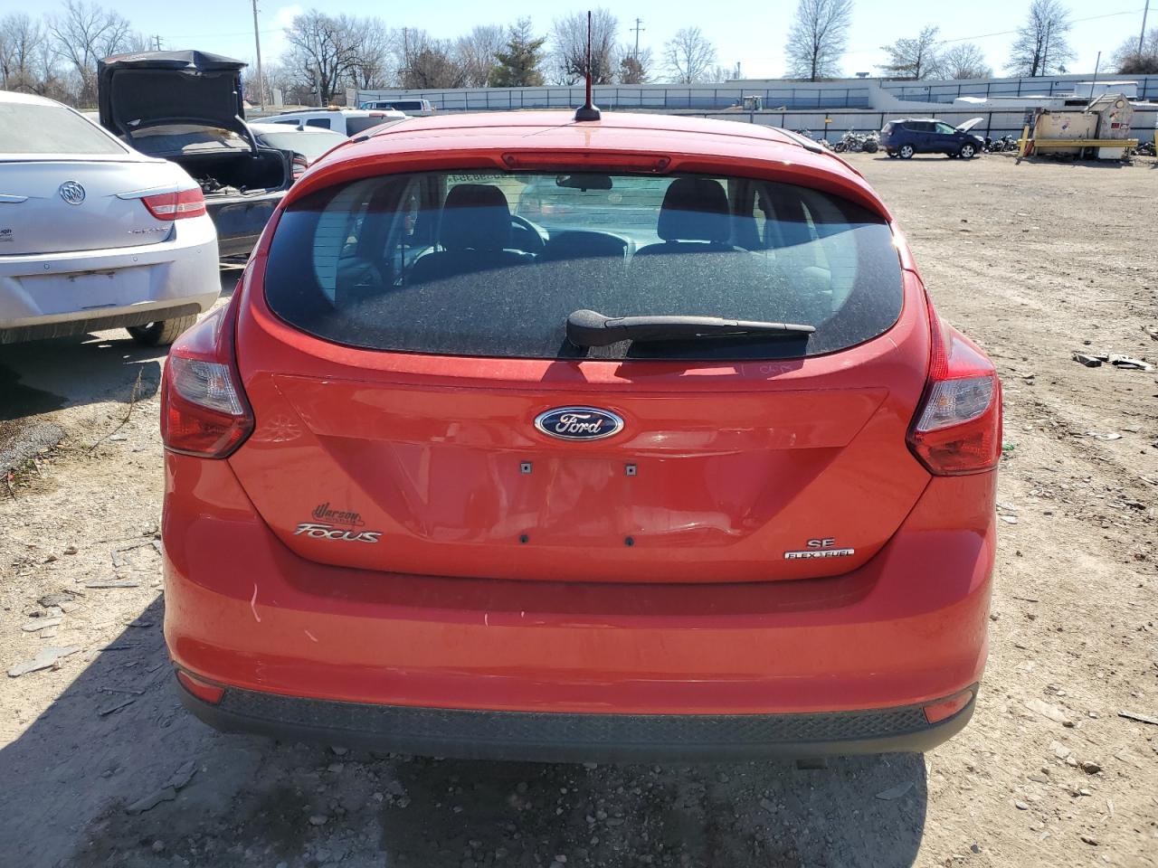 Photo 5 VIN: 1FADP3K24EL322665 - FORD FOCUS 