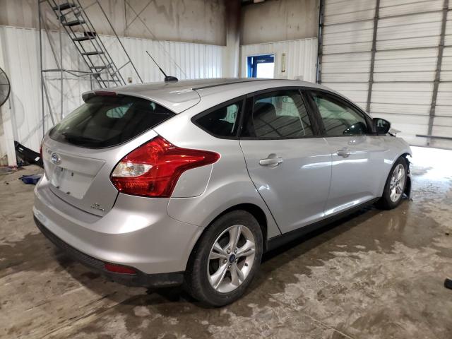 Photo 3 VIN: 1FADP3K24EL324450 - FORD FOCUS SE 