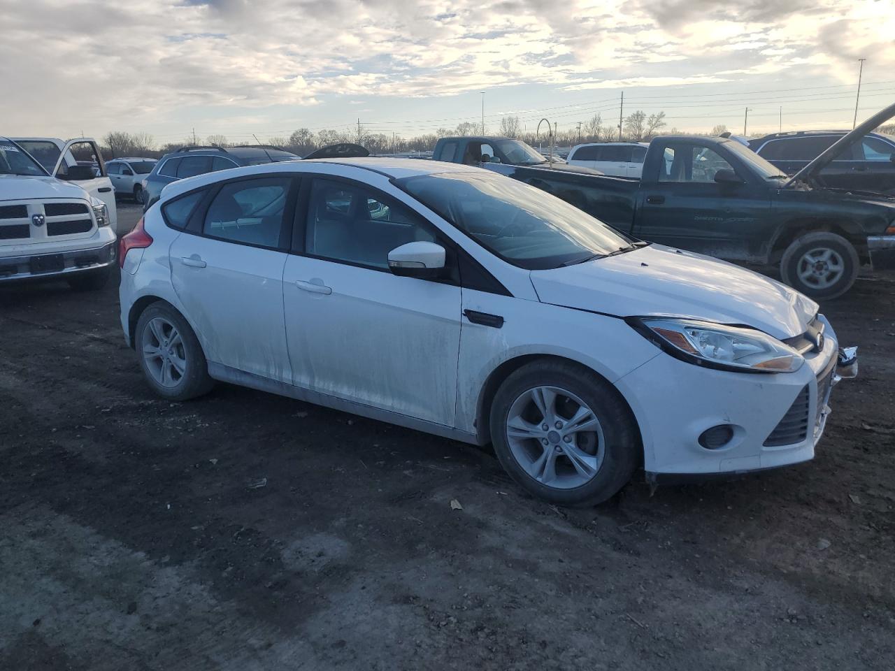 Photo 3 VIN: 1FADP3K24EL362728 - FORD FOCUS 