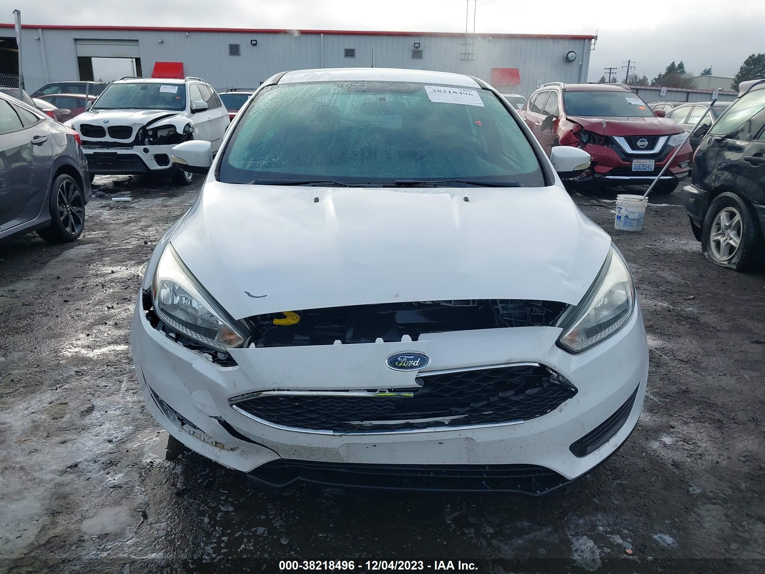 Photo 11 VIN: 1FADP3K24FL213415 - FORD FOCUS 