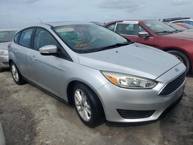 Photo 3 VIN: 1FADP3K24FL329018 - FORD FOCUS SE 