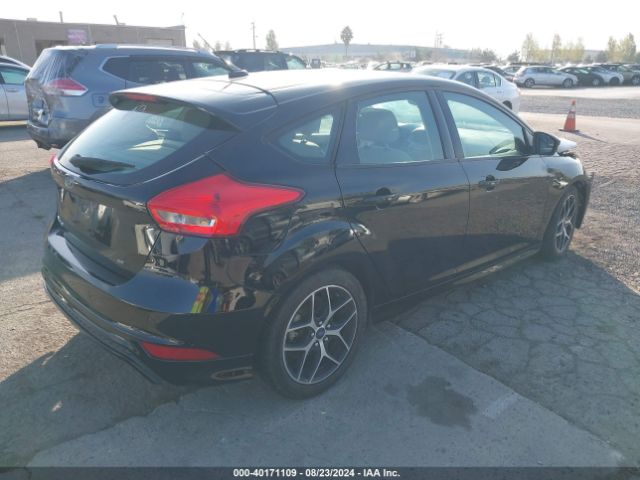 Photo 3 VIN: 1FADP3K24GL239661 - FORD FOCUS 