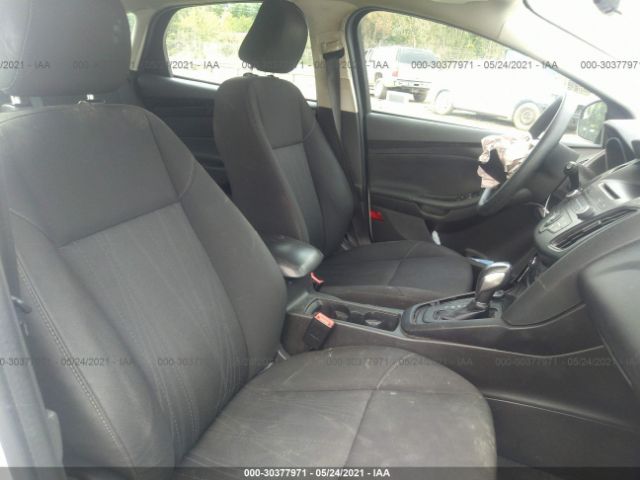 Photo 4 VIN: 1FADP3K24GL264432 - FORD FOCUS 