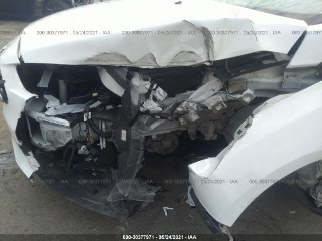 Photo 5 VIN: 1FADP3K24GL264432 - FORD FOCUS 