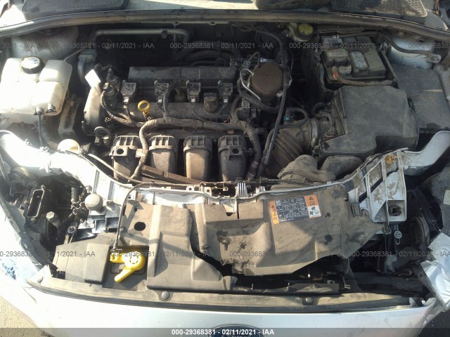 Photo 9 VIN: 1FADP3K24GL268688 - FORD FOCUS 