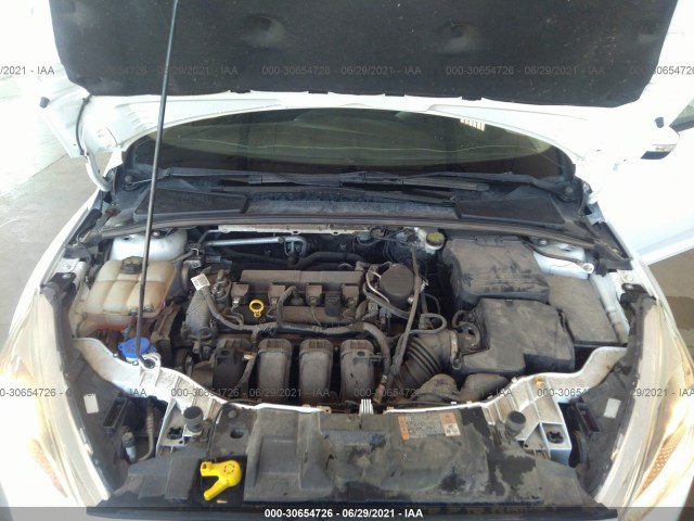 Photo 9 VIN: 1FADP3K24GL283787 - FORD FOCUS 