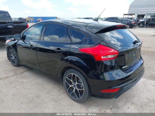 Photo 2 VIN: 1FADP3K24GL391391 - FORD FOCUS 