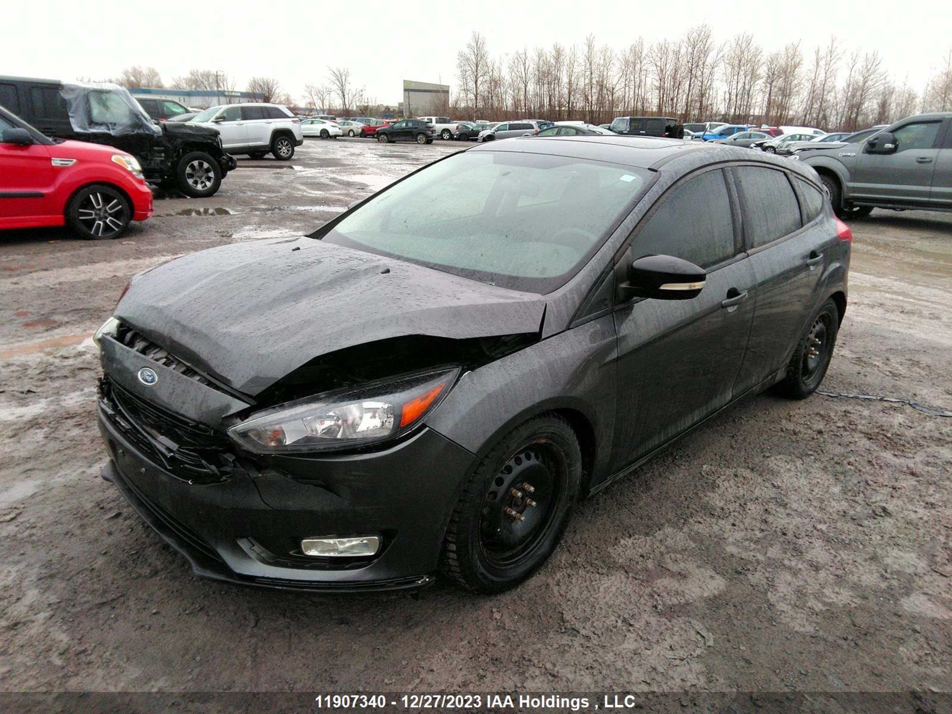 Photo 1 VIN: 1FADP3K24GL400235 - FORD FOCUS 