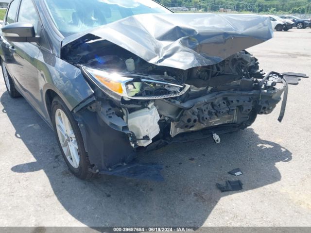 Photo 5 VIN: 1FADP3K24GL405032 - FORD FOCUS 