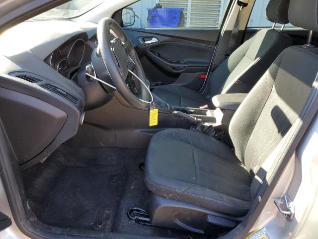 Photo 6 VIN: 1FADP3K24JL329500 - FORD FOCUS 