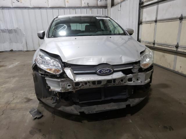 Photo 8 VIN: 1FADP3K25DL374935 - FORD FOCUS 