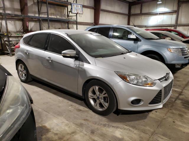 Photo 3 VIN: 1FADP3K25EL243165 - FORD FOCUS SE 