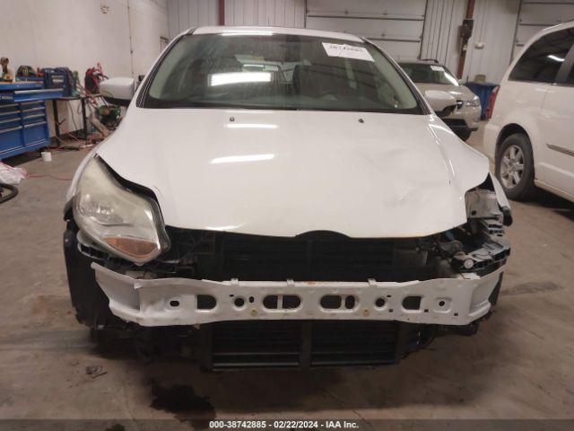 Photo 5 VIN: 1FADP3K25EL258328 - FORD FOCUS 