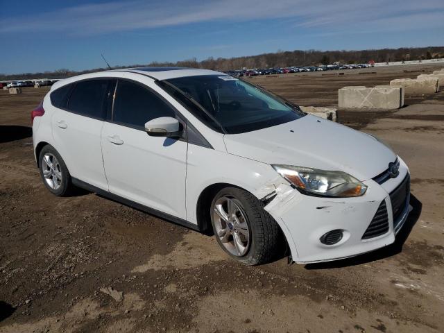 Photo 3 VIN: 1FADP3K25EL272214 - FORD FOCUS SE 