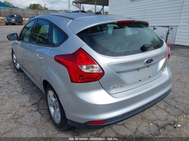 Photo 2 VIN: 1FADP3K25EL335733 - FORD FOCUS 