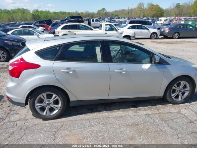 Photo 5 VIN: 1FADP3K25EL335733 - FORD FOCUS 